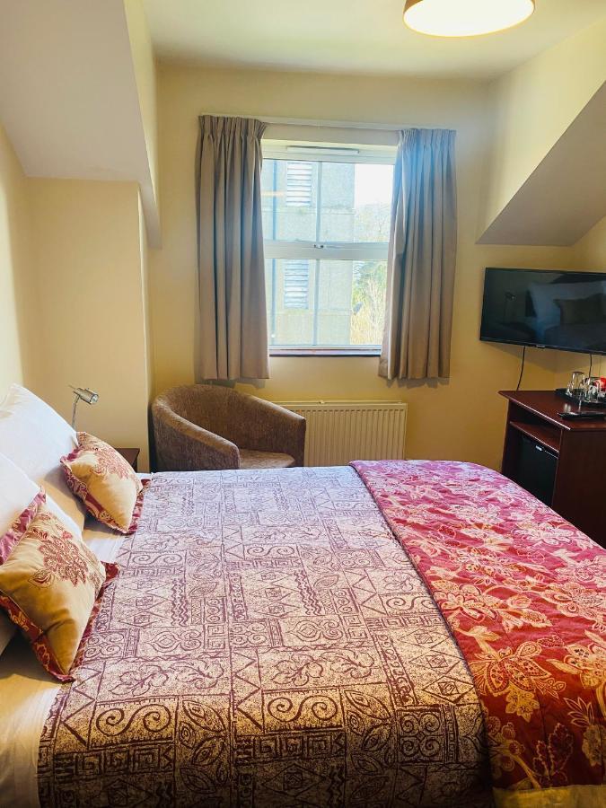 Town Clock Guesthouse 多尼戈尔 外观 照片